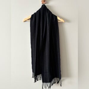 100% Cashmere Scarf – Made in Scotland – Black with Subtle Pinstripes
